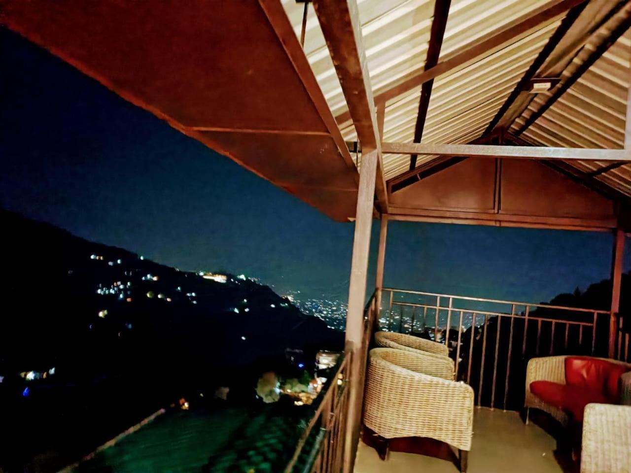 King Castle Mcleodganj-Centrally Heated And Air Cooled- Near Mall Road - Free Parking Dharamshala Exteriör bild