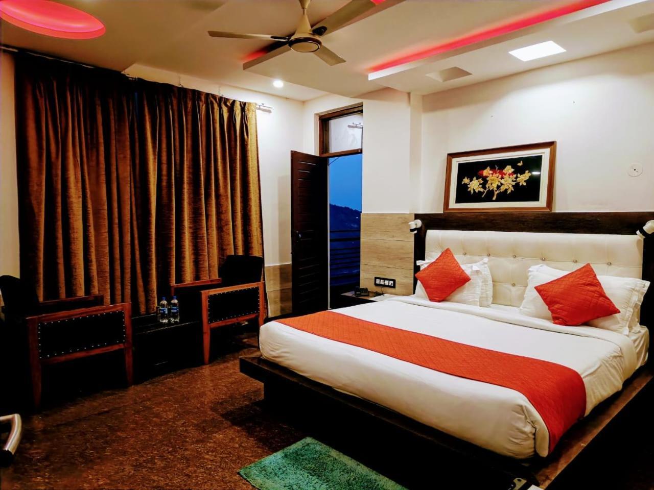 King Castle Mcleodganj-Centrally Heated And Air Cooled- Near Mall Road - Free Parking Dharamshala Exteriör bild