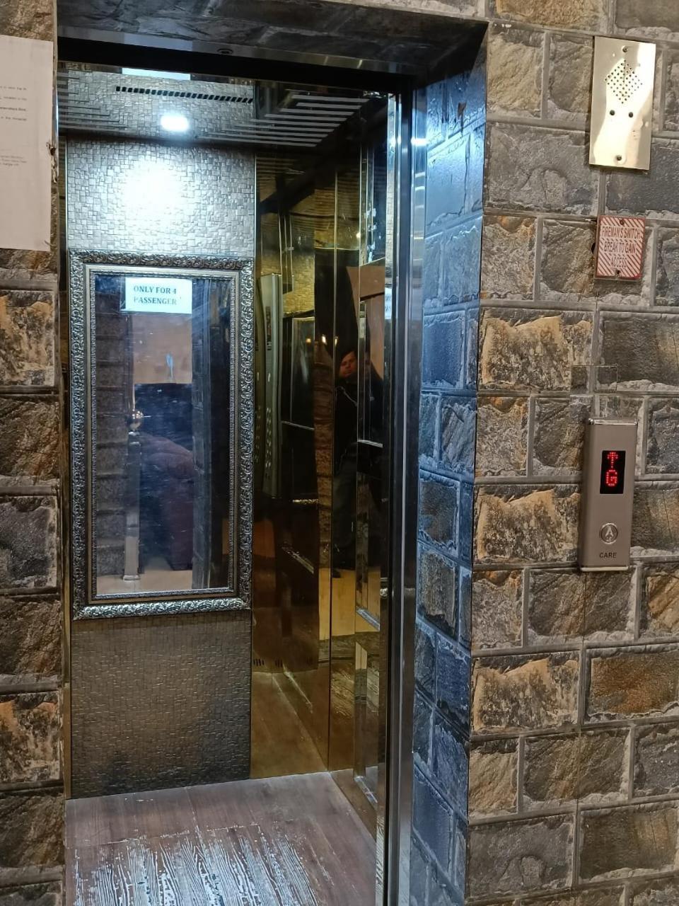 King Castle Mcleodganj-Centrally Heated And Air Cooled- Near Mall Road - Free Parking Dharamshala Exteriör bild