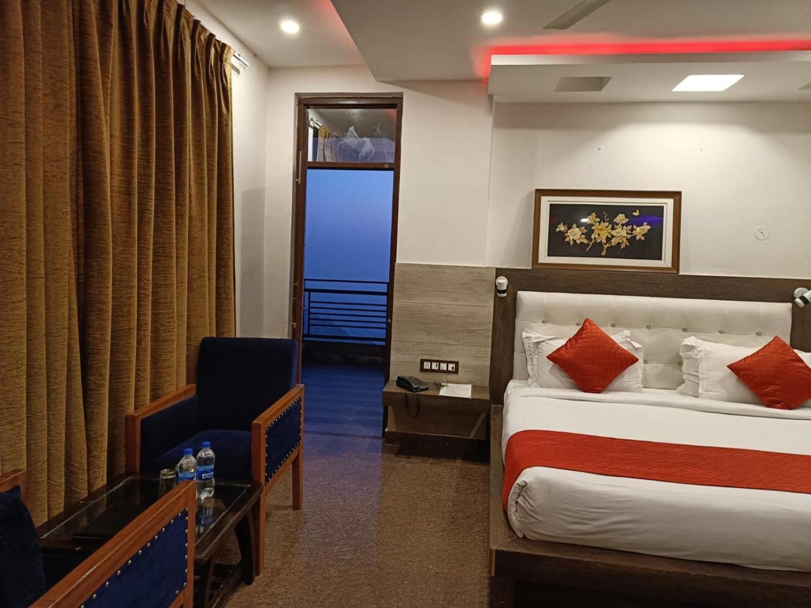 King Castle Mcleodganj-Centrally Heated And Air Cooled- Near Mall Road - Free Parking Dharamshala Exteriör bild
