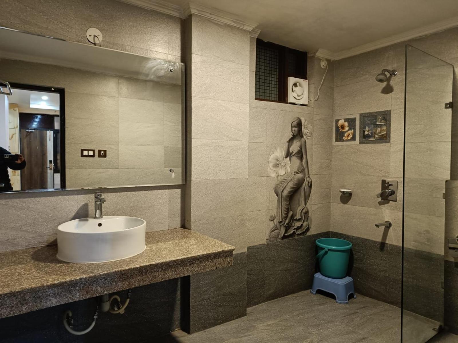 King Castle Mcleodganj-Centrally Heated And Air Cooled- Near Mall Road - Free Parking Dharamshala Exteriör bild